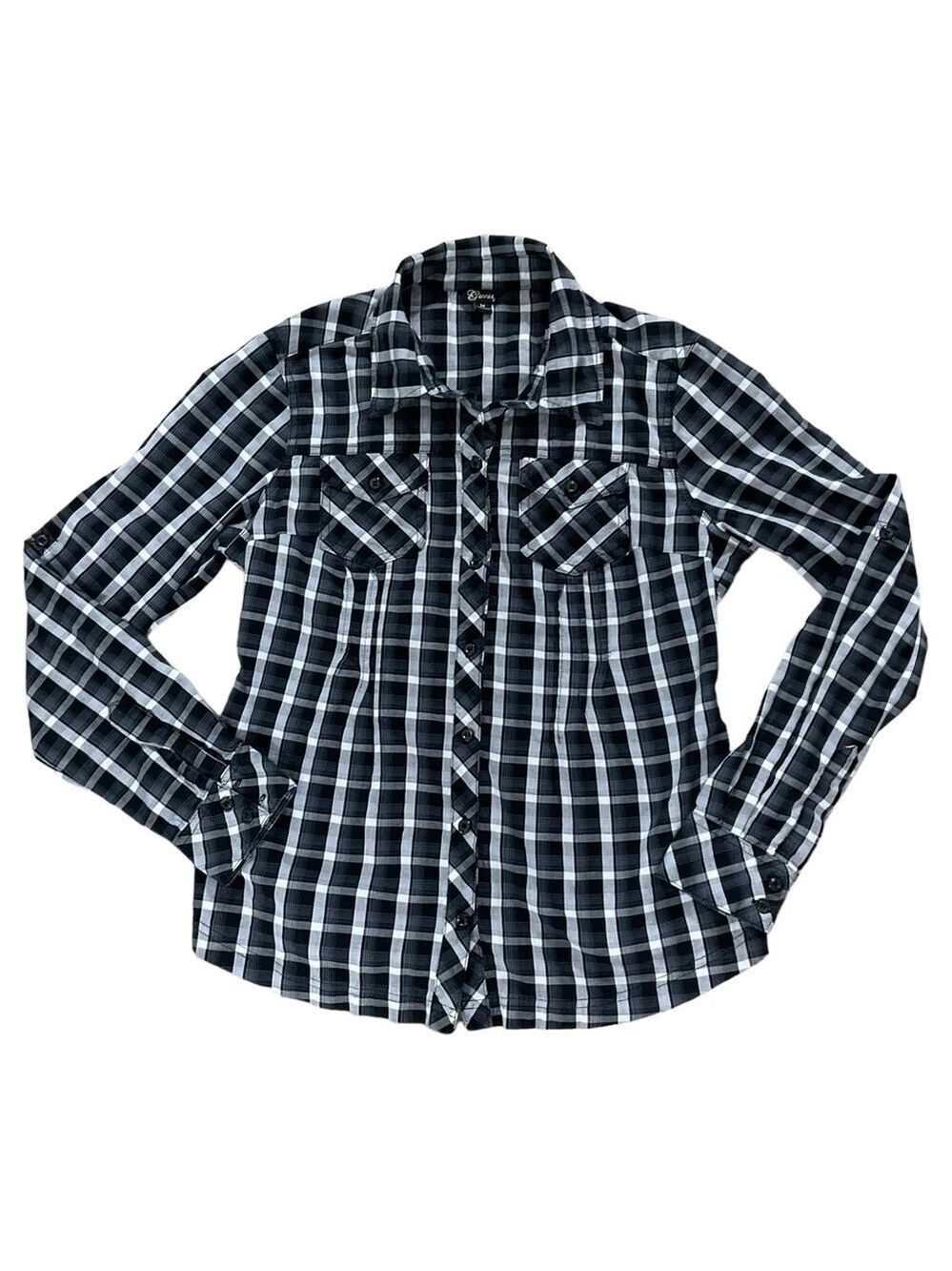Guess Plaid Button down Blouse size Medium front pockets & roll up sleeves - Picture 4 of 9
